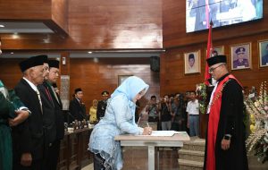 Kiki Zakiyah Perempuan Pertama jadi Ketua DPRD Indramayu