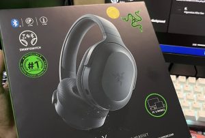6 Dampak Negatif Gunakan Earphone, Salah Satunya Paling Bahaya!