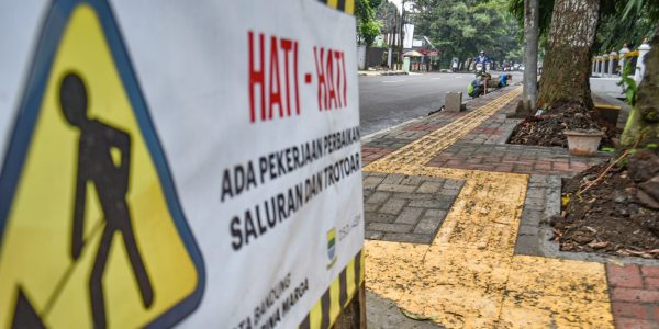 Pemkot Bandung Perintahkan Aparat Kewilayahan Cek Drainase