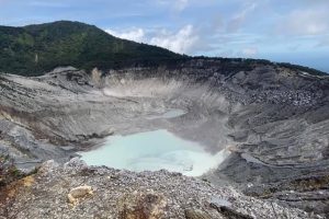 Aktivitas Vulkanik Gunung Tangkuban Parahu Meningkat, Meletus Bisa Tiba-tiba!