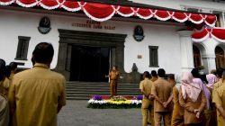 Ribuan kendaraan dinas milik pribadi ASN Pemerintah Provinsi Jawa Barat (Pemprov Jabar) menunggak Pajak kendaraan bermotor (PKB).