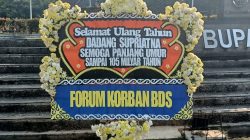 Karangan Bunga dari Vendor Korban PT BDS Bertebaran di Lingkungan Pemkab Bandung